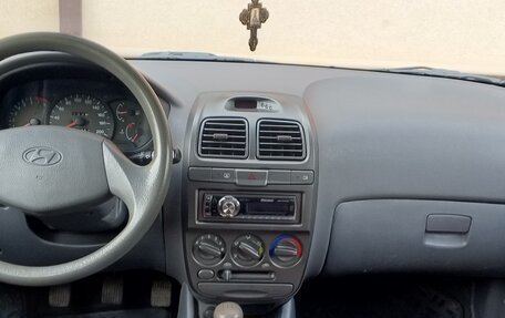 Hyundai Accent II, 2008 год, 5 фотография