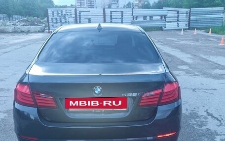 BMW 5 серия, 2011 год, 2 000 000 рублей, 10 фотография