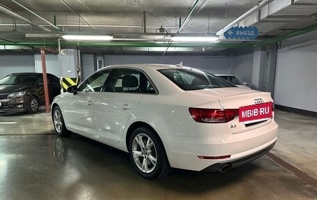 Audi A4, 2018 год, 2 950 000 рублей, 7 фотография