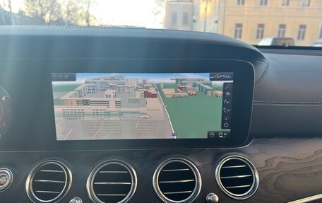 Mercedes-Benz E-Класс, 2019 год, 4 650 000 рублей, 31 фотография