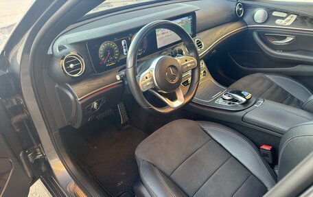 Mercedes-Benz E-Класс, 2019 год, 4 650 000 рублей, 27 фотография