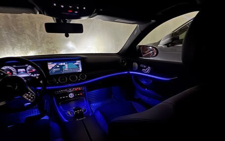 Mercedes-Benz E-Класс, 2019 год, 4 650 000 рублей, 36 фотография