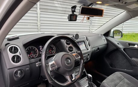 Volkswagen Tiguan I, 2016 год, 2 100 000 рублей, 2 фотография