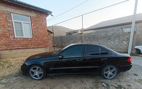 Mercedes-Benz E-Класс, 2005 год, 800 000 рублей, 11 фотография