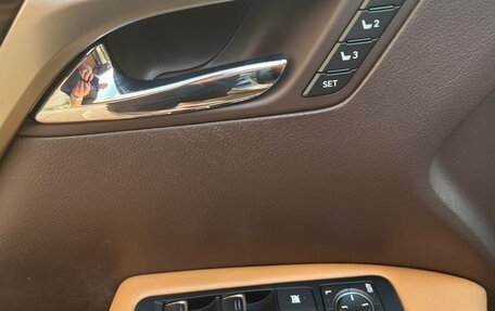 Lexus RX IV рестайлинг, 2016 год, 4 500 000 рублей, 20 фотография