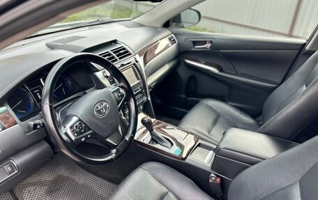 Toyota Camry, 2017 год, 2 150 000 рублей, 12 фотография