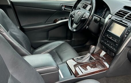 Toyota Camry, 2017 год, 2 150 000 рублей, 11 фотография