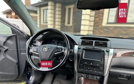 Toyota Camry, 2017 год, 2 150 000 рублей, 9 фотография