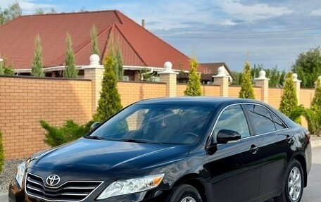 Toyota Camry, 2011 год, 1 290 000 рублей, 4 фотография