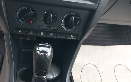 Skoda Rapid I, 2017 год, 1 450 000 рублей, 10 фотография