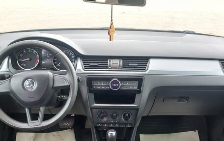Skoda Rapid I, 2017 год, 1 450 000 рублей, 2 фотография