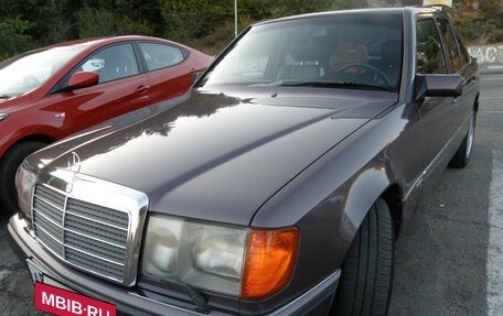 Mercedes-Benz W124, 1991 год, 800 000 рублей, 2 фотография