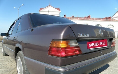 Mercedes-Benz W124, 1991 год, 800 000 рублей, 8 фотография