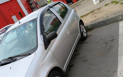 Toyota Yaris I рестайлинг, 2001 год, 299 000 рублей, 1 фотография
