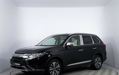 Mitsubishi Outlander III рестайлинг 3, 2020 год, 2 180 000 рублей, 1 фотография