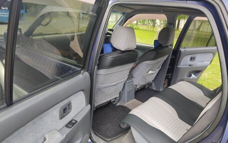 Toyota Hilux Surf III рестайлинг, 1996 год, 900 000 рублей, 6 фотография