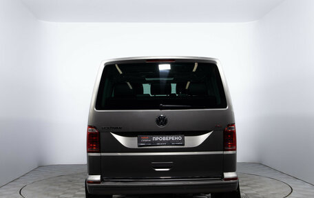 Volkswagen Multivan T6 рестайлинг, 2015 год, 3 390 000 рублей, 5 фотография