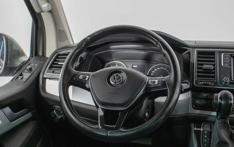 Volkswagen Multivan T6 рестайлинг, 2015 год, 3 390 000 рублей, 14 фотография