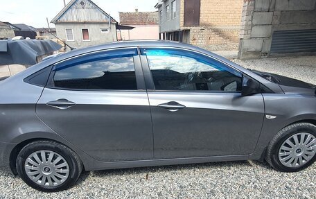 Hyundai Solaris II рестайлинг, 2014 год, 650 000 рублей, 2 фотография