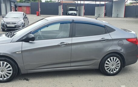 Hyundai Solaris II рестайлинг, 2014 год, 650 000 рублей, 18 фотография