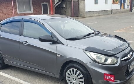Hyundai Solaris II рестайлинг, 2014 год, 650 000 рублей, 16 фотография