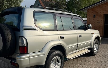 Toyota Land Cruiser Prado 90 рестайлинг, 2002 год, 2 050 000 рублей, 18 фотография