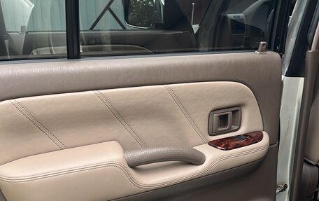 Toyota Land Cruiser Prado 90 рестайлинг, 2002 год, 2 050 000 рублей, 14 фотография