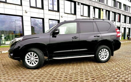 Toyota Land Cruiser Prado 150 рестайлинг 2, 2017 год, 3 750 000 рублей, 9 фотография