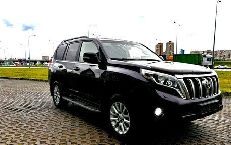 Toyota Land Cruiser Prado 150 рестайлинг 2, 2017 год, 3 750 000 рублей, 14 фотография