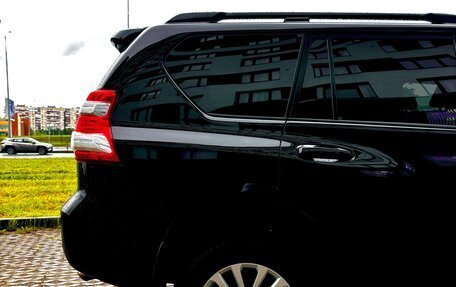 Toyota Land Cruiser Prado 150 рестайлинг 2, 2017 год, 3 750 000 рублей, 12 фотография