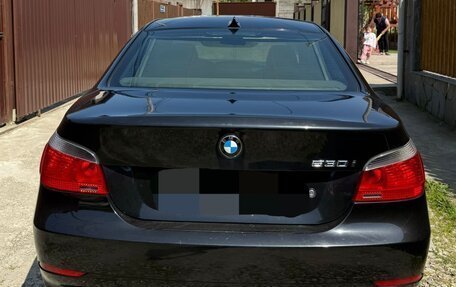 BMW 5 серия, 2006 год, 650 000 рублей, 2 фотография