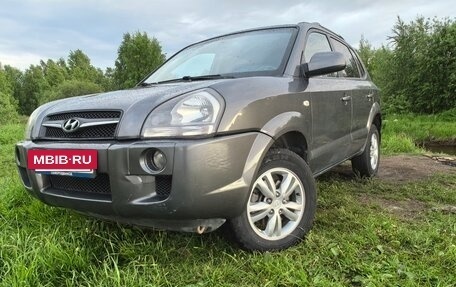 Hyundai Tucson III, 2008 год, 942 000 рублей, 3 фотография