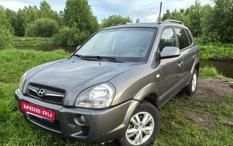 Hyundai Tucson III, 2008 год, 942 000 рублей, 2 фотография