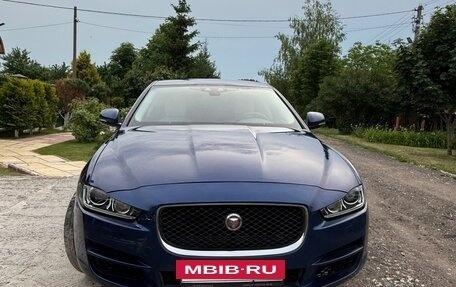 Jaguar XE I рестайлинг, 2016 год, 1 990 000 рублей, 5 фотография