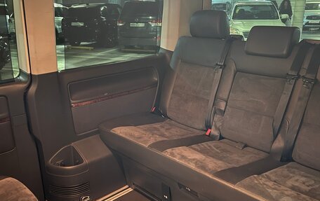 Volkswagen Multivan T5, 2010 год, 2 500 000 рублей, 10 фотография