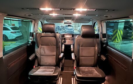 Volkswagen Multivan T5, 2010 год, 2 500 000 рублей, 11 фотография