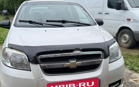 Chevrolet Aveo III, 2009 год, 330 000 рублей, 2 фотография