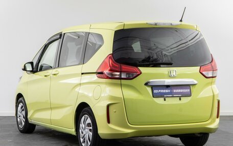 Honda Freed II, 2017 год, 1 399 000 рублей, 2 фотография