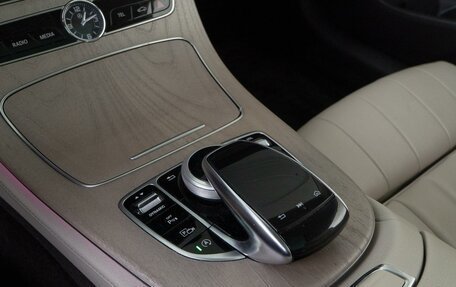 Mercedes-Benz E-Класс, 2019 год, 3 200 000 рублей, 16 фотография