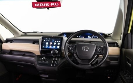 Honda Freed II, 2017 год, 1 399 000 рублей, 6 фотография