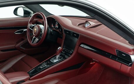 Porsche 911, 2016 год, 9 899 000 рублей, 25 фотография