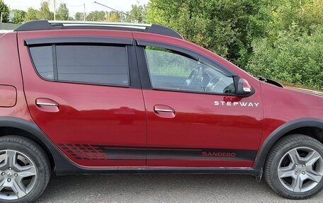 Renault Sandero II рестайлинг, 2019 год, 1 240 000 рублей, 2 фотография