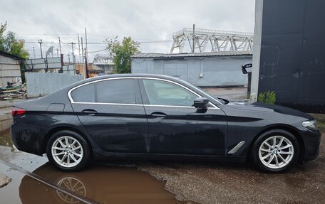 BMW 5 серия, 2021 год, 3 640 000 рублей, 4 фотография