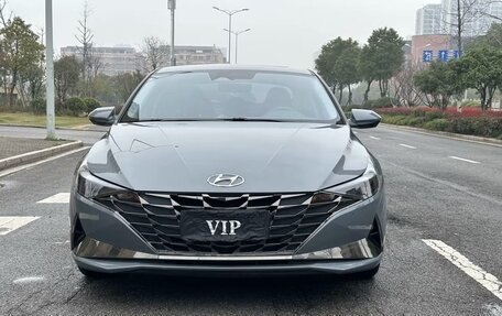 Hyundai Elantra, 2022 год, 1 590 000 рублей, 3 фотография