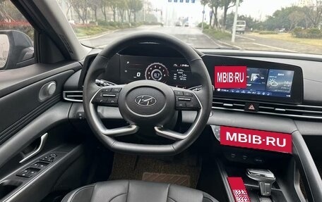 Hyundai Elantra, 2022 год, 1 590 000 рублей, 5 фотография