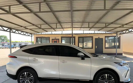 Toyota Venza, 2022 год, 2 410 027 рублей, 4 фотография