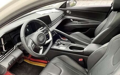 Hyundai Elantra, 2022 год, 1 540 000 рублей, 5 фотография