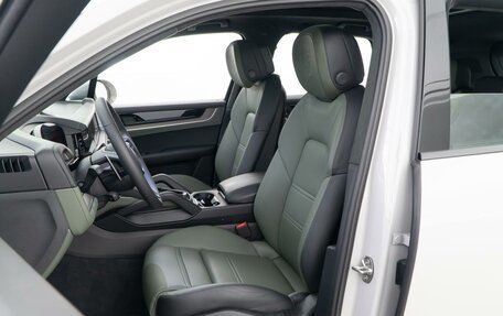 Porsche Cayenne III, 2024 год, 16 690 000 рублей, 10 фотография