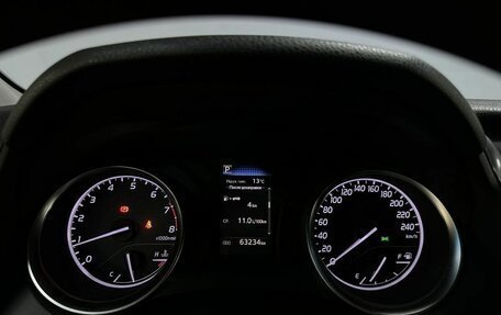 Toyota Camry, 2018 год, 2 150 000 рублей, 14 фотография