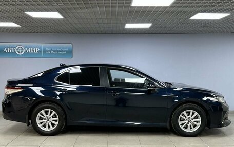 Toyota Camry, 2018 год, 2 150 000 рублей, 4 фотография